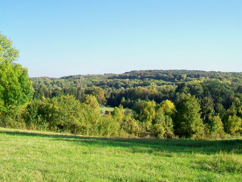 Vue sur la vallée de l'Ysieux à l'ouest de Fosses, depuis le nord-ouest (territoire communal de Bellefontaine) par P.Poschadel sous licence CC 2.0